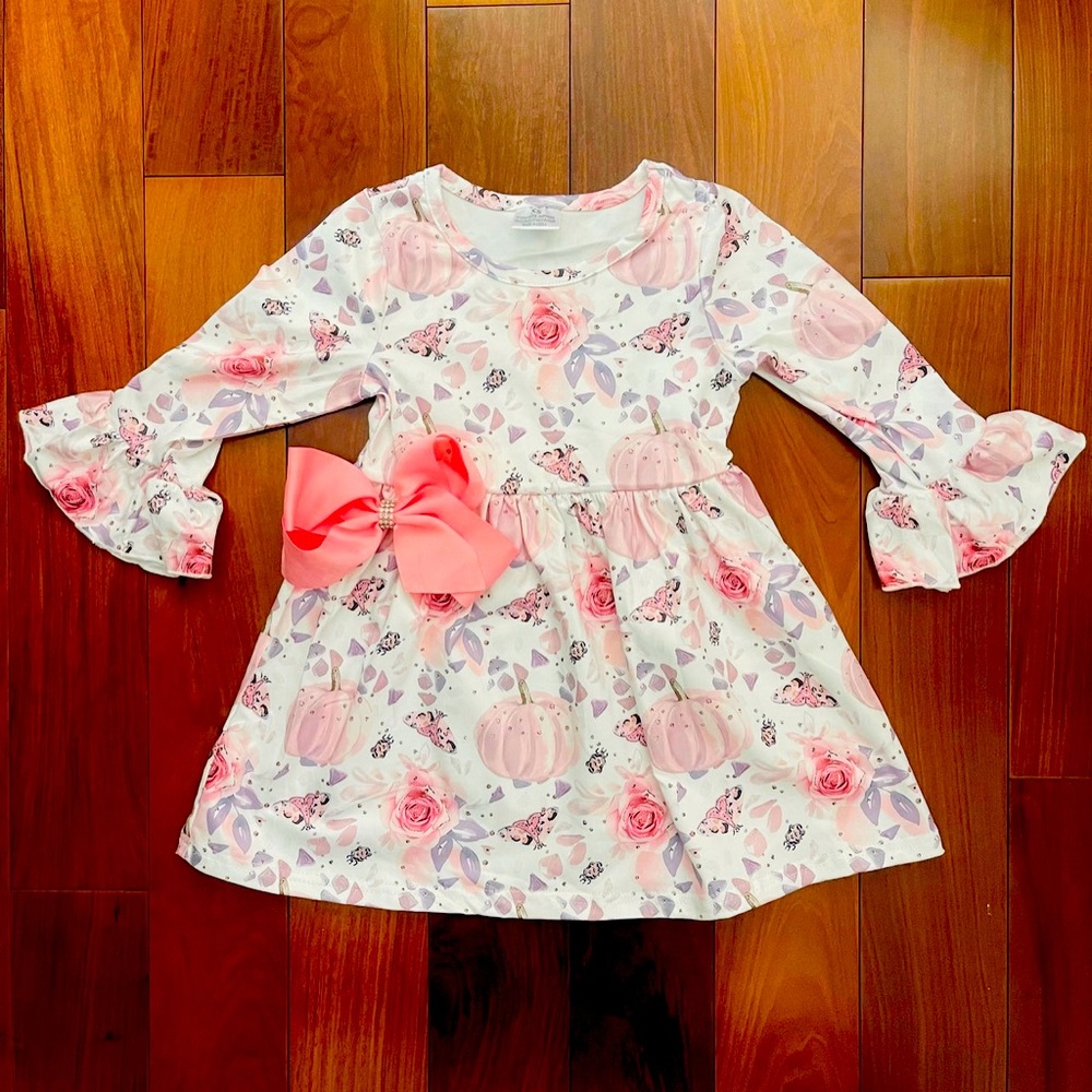 Girls Pumpkin Fall Dress with Matching Bow (new)